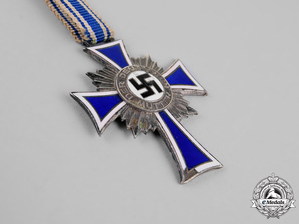 germany._a_cross_of_honour_of_the_german_mother,_second_class_c18-020678