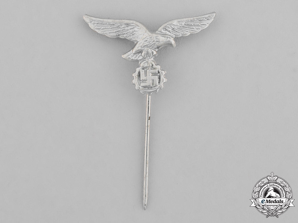 germany._a_civilian_luftwaffe_flak_helper’s_stick_pin_c18-020689