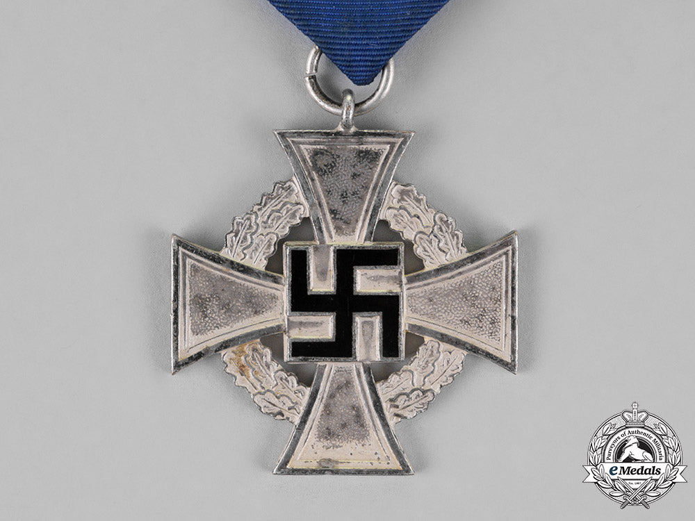 germany._a_civil_faithful_service_medal_for25_years_of_service_c18-020716