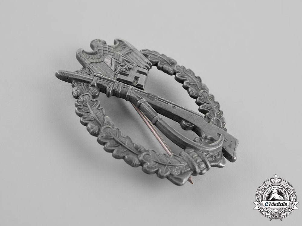 germany,_wehrmacht._an_infantry_assault_badge,_silver_grade_c18-020737