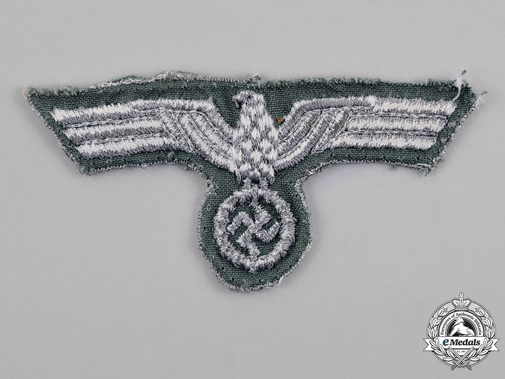 germany,_wehrmacht._a_standard_issue_breast_eagle_c18-020765