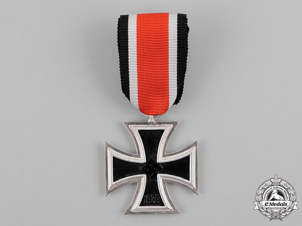 germany._a_mint_iron_cross1939_second_class,_in_its_ldo_presentation_case_c18-021306