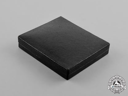 germany._a_mint_iron_cross1939_second_class,_in_its_ldo_presentation_case_c18-021310