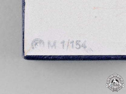 germany._a_nsdap15-_year_long_service_award_in_its_presentation_case_of_issue,_heavy_version_c18-021324