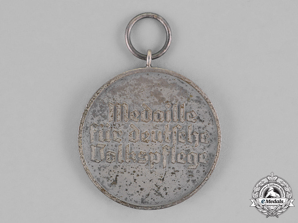 germany._a_social_welfare_medal_c18-021384_1