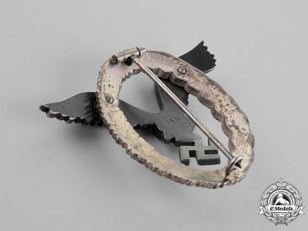 germany,_luftwaffe._a_cased_pilot’s_badge,_by_berg&_nolte_c18-021432
