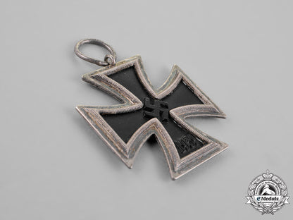 germany._an_iron_cross1939_second_class_c18-021460