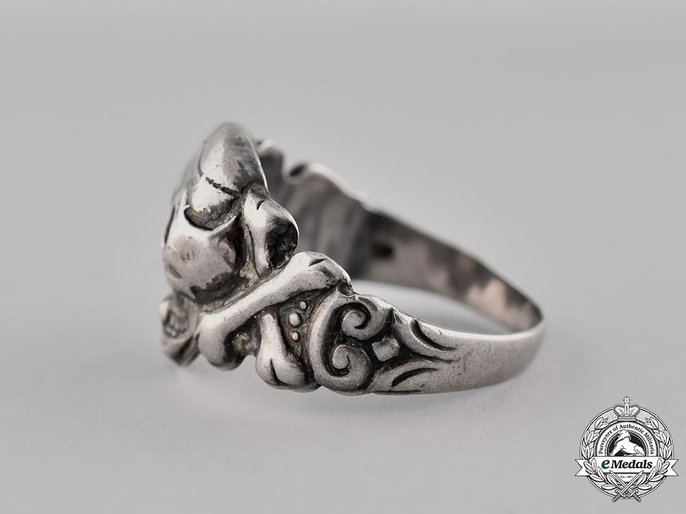 germany._a_silver_skull_ring;835_marked_c18-021473
