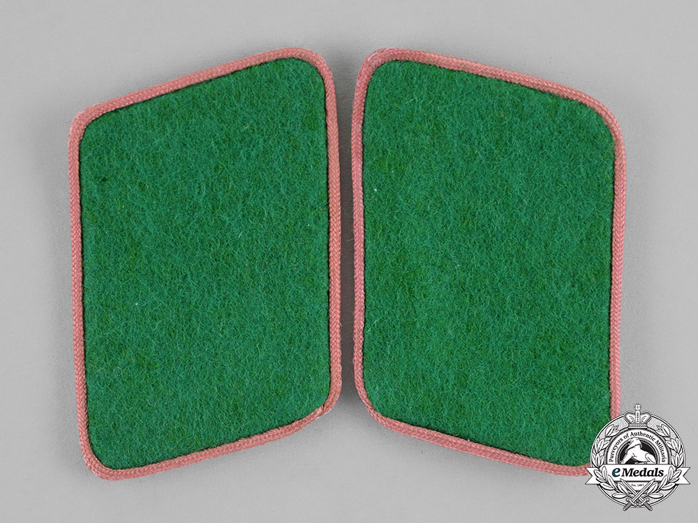 germany._a_scarce_set_of"_fallschirm-_panzer_korps_hermann_goering"_collar_tabs_c18-021489