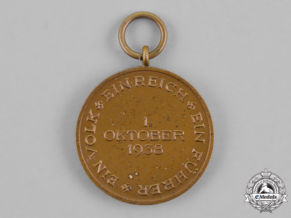 germany,_wehrmacht._two_war_merit_medals_and_awards_c18-021539_1