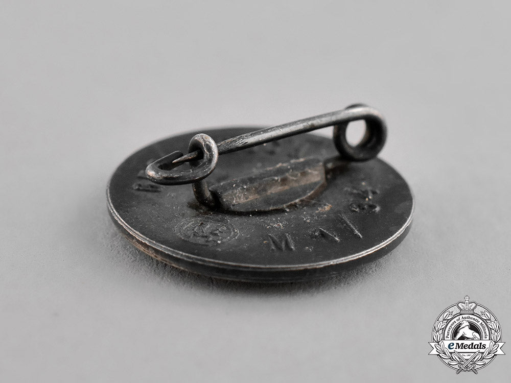 germany,_nsv._a_grouping_of_two_national_socialist_people’s_welfare_membership_insignia_c18-021821_1