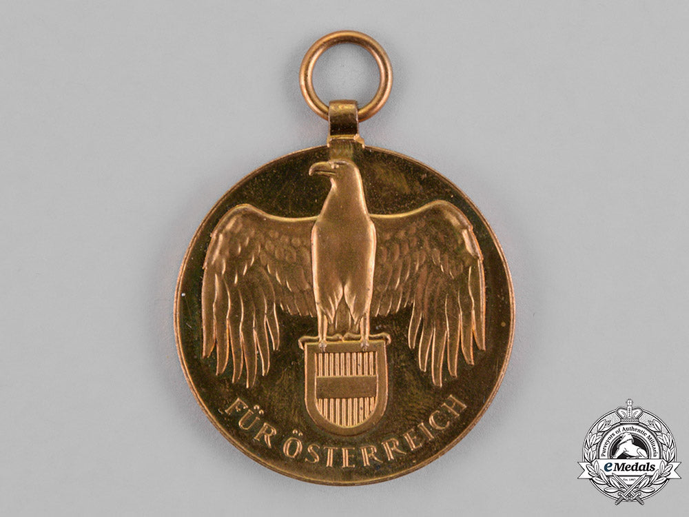 austria,_republic._a_war_commemorative_medal_c18-021884