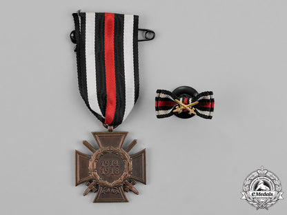germany._a_first_war_period_hindenburg_cross,_with_its_matching_boutonniere_c18-021891