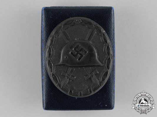germany._a_wound_badge,_black_grade,_in_its_ldo_presentation_case_c18-021920
