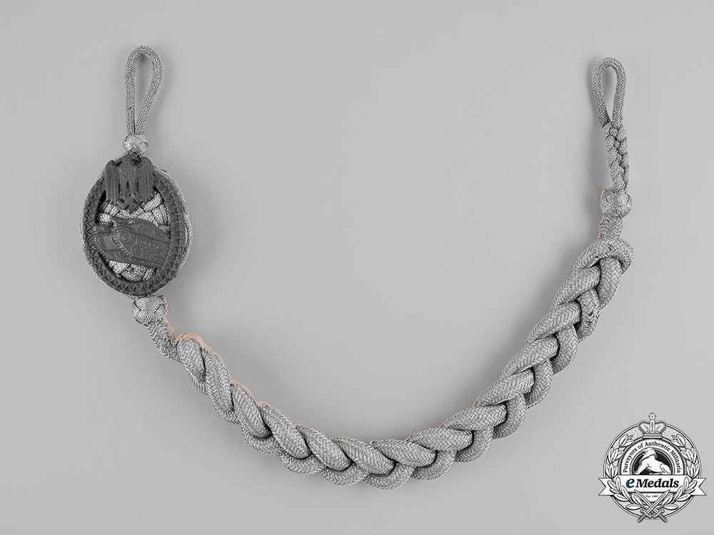 germany,_wehrmacht._a_panzer_marksmanship_lanyard,_grade_i_c18-021937