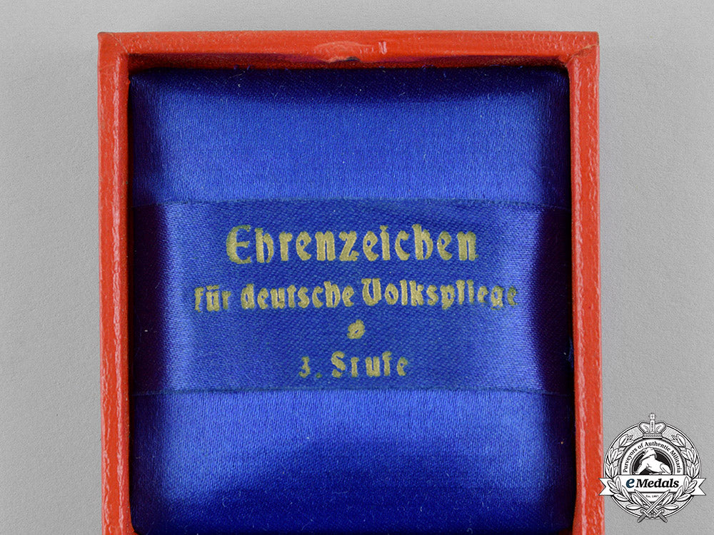 germany._a_mint_social_welfare_decoration;3_rd_grade_in_its_original_case_of_issue_by_godet_c18-021950