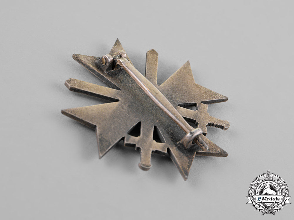 germany._a_war_merit_cross_first_class_with_swords_in_case_c18-021984