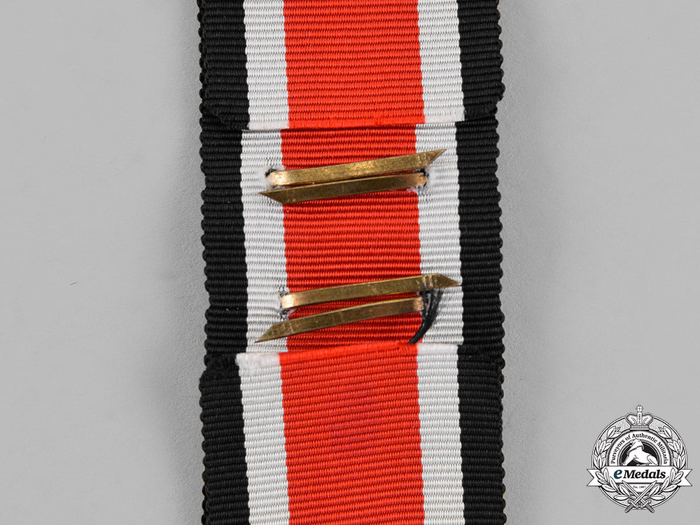 germany,_republic._a_heer(_army)_honour_roll_clasp_in_its_case,1957_version._c18-021997_1