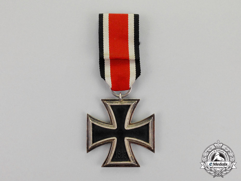 germany._the_dkig&_awards_with_documents_to_artillery_battalion_hauptmann_c18-022