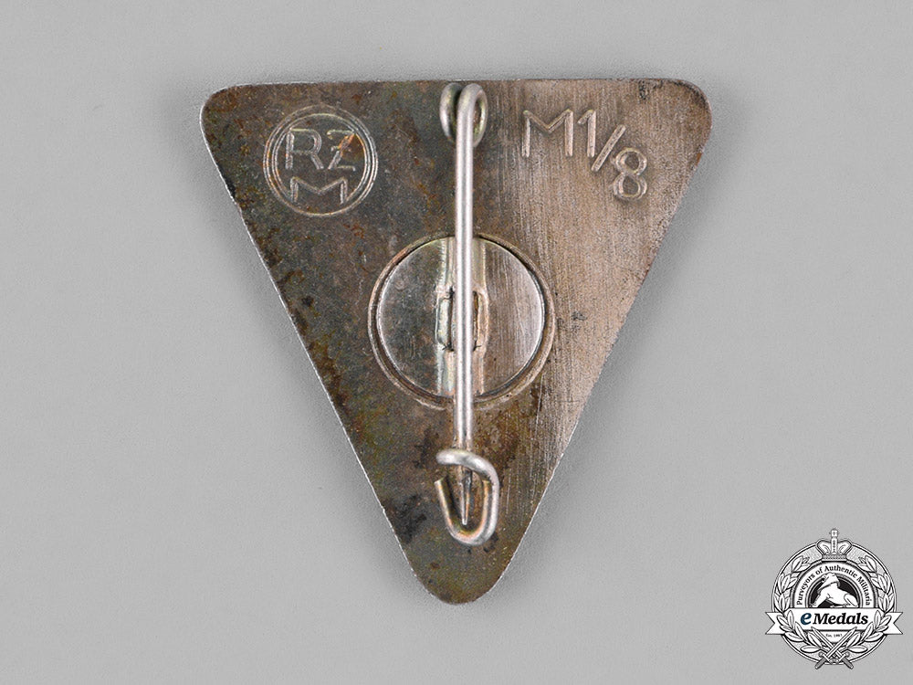 germany._a_national_socialist_women’s_league_membership_badge,_by_ferdinand_wagner_c18-022048