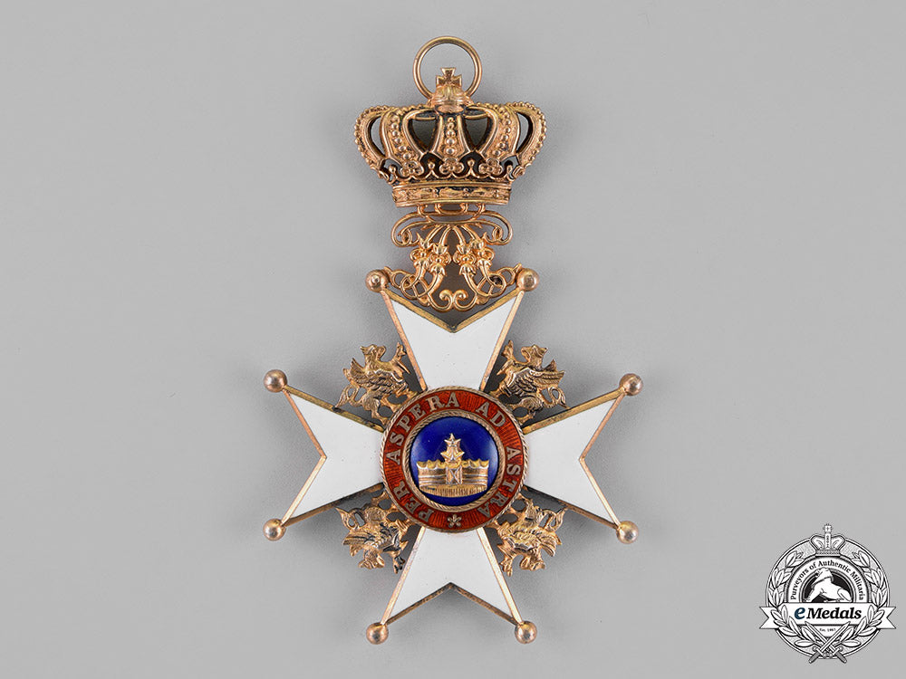 mecklenburg-_schwerin._a_house_order_of_the_wendisch_crown,_grand_cross_sash_badge_c18-022134