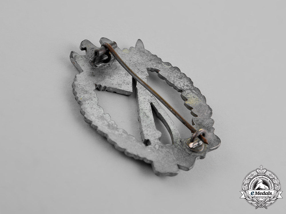 germany,_heer._a_silver_grade_infantry_assault_badge_c18-022161