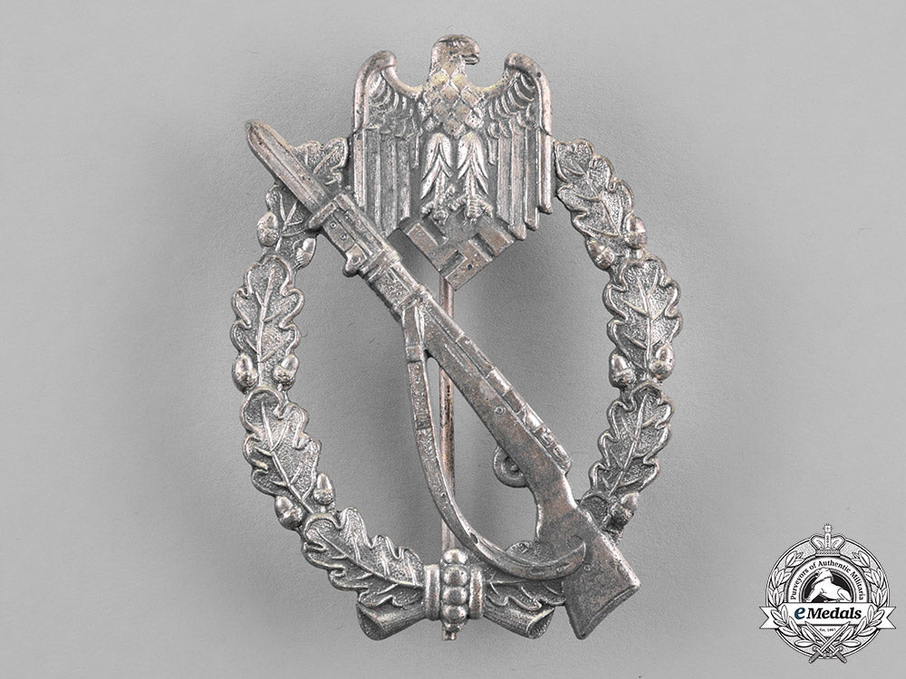 germany,_heer._a_bronze_grade_infantry_assault_badge_c18-022164