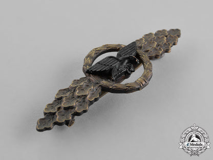 germany,_republic._a_luftwaffe_front_flying_clasp_for_transport_pilots,_bronze_grade,1957_version_c18-022202