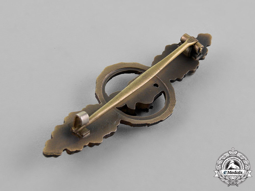 germany,_republic._a_luftwaffe_front_flying_clasp_for_transport_pilots,_bronze_grade,1957_version_c18-022203