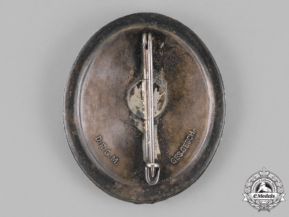 germany._a1914-1918_front-_fighter_of_the_world_war_decoration_c18-022213