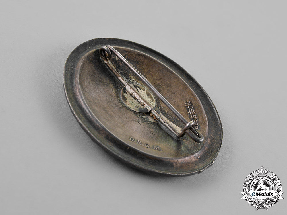 germany._a1914-1918_front-_fighter_of_the_world_war_decoration_c18-022214