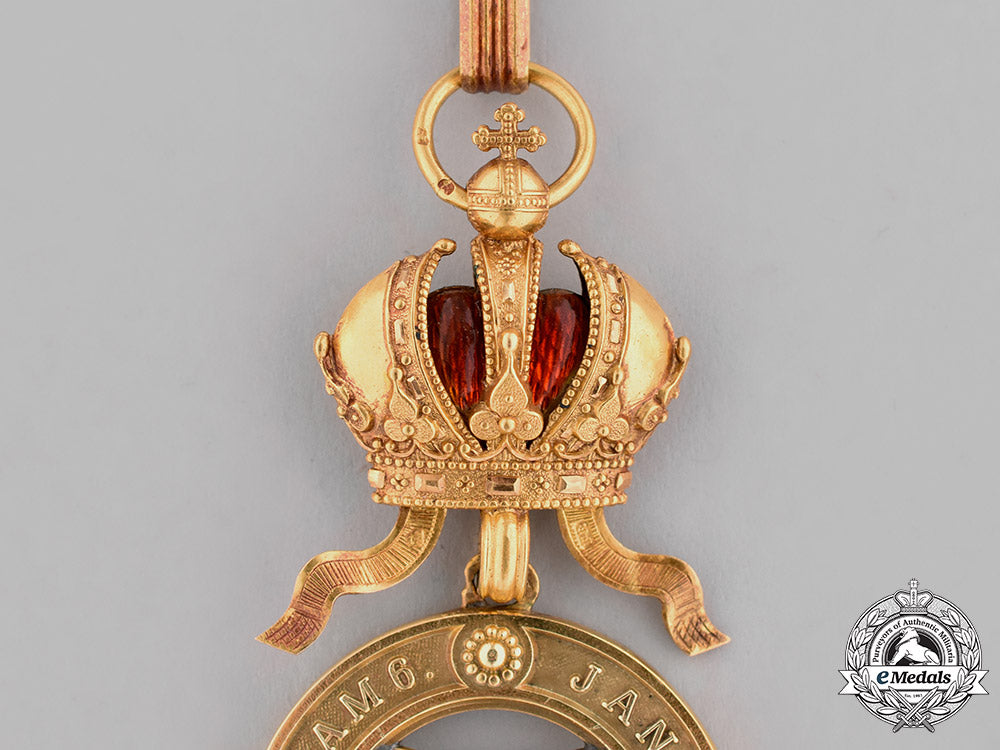 austria,_empire._an_imperial_order_of_leopold,_badge_for_officers(_officials),_second_model_c18-022338