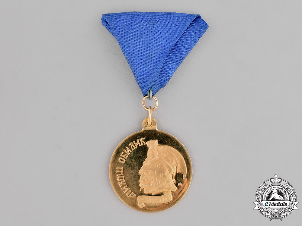republic_of_serbia._a_gold_arkan's_medal_for_bravery_miloš_obilić_c18-022394_1_1_1_1_1_1