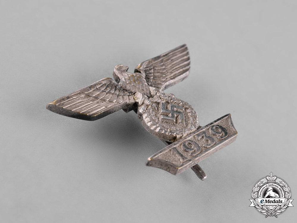 germany,_luftwaffe._a_clasp_to_the_iron_cross19391_st_class,_general_field_marschall_milch_c18-022501