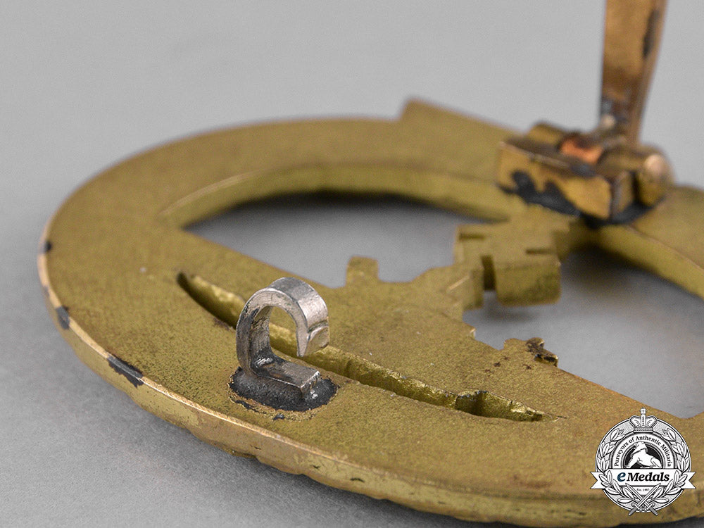 germany,_kriegsmarine._a_mint_u-_boat_war_badge,_by_schwerin_c18-022509