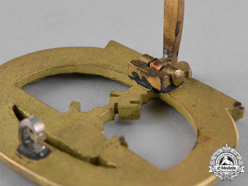 germany,_kriegsmarine._a_mint_u-_boat_war_badge,_by_schwerin_c18-022510