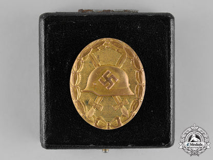 germany,_wehrmacht._a_cased_wound_badge,_gold_grade_c18-022533_2