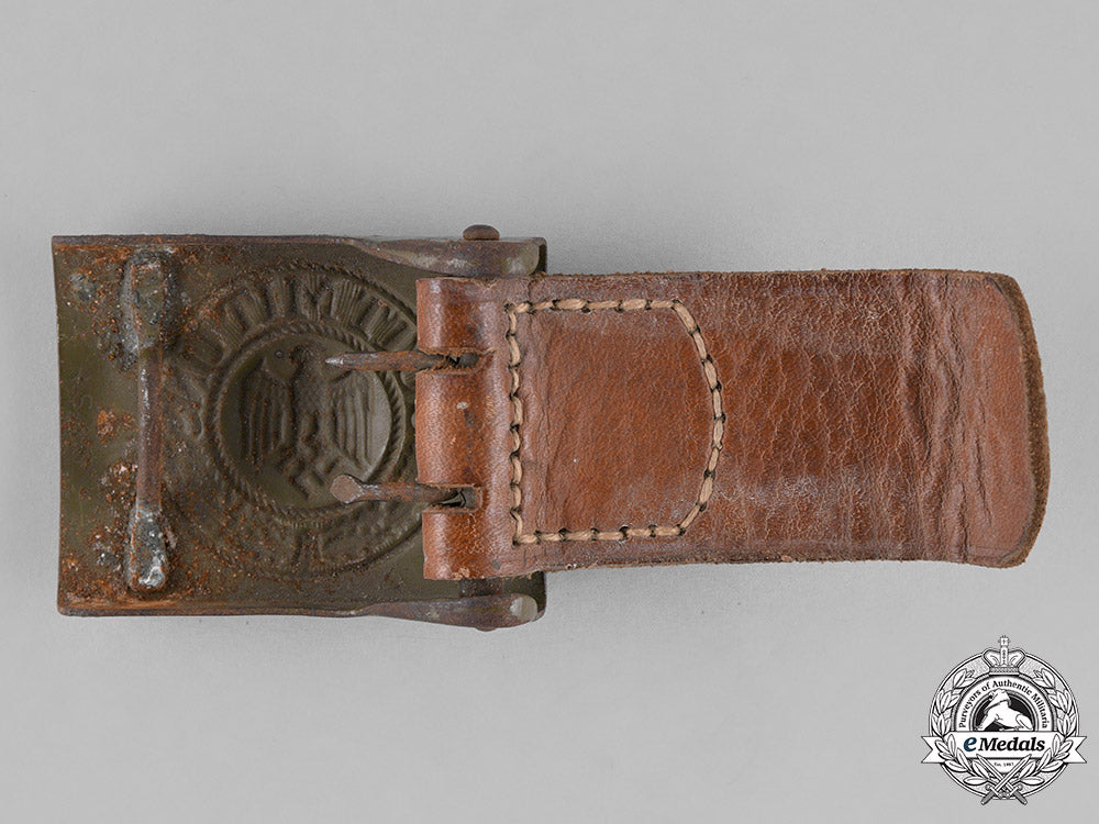 germany,_dak._a_german_africa_crops_standard_issue_belt_buckle,_by_r._sieper,_dated1942_c18-022636