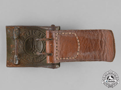 germany,_dak._a_german_africa_crops_standard_issue_belt_buckle,_by_r._sieper,_dated1942_c18-022636