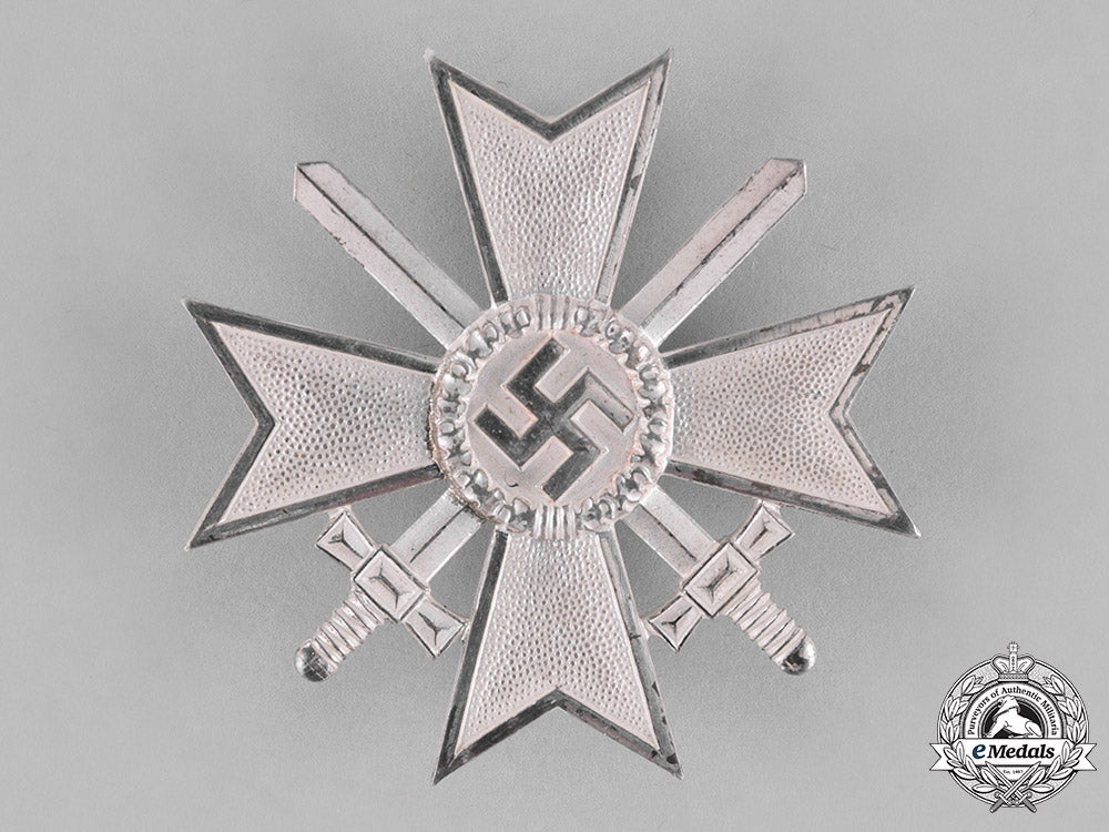 germany._a_war_merit_cross_first_class_with_swords,_in_its_presentation_case_of_issue_c18-022641