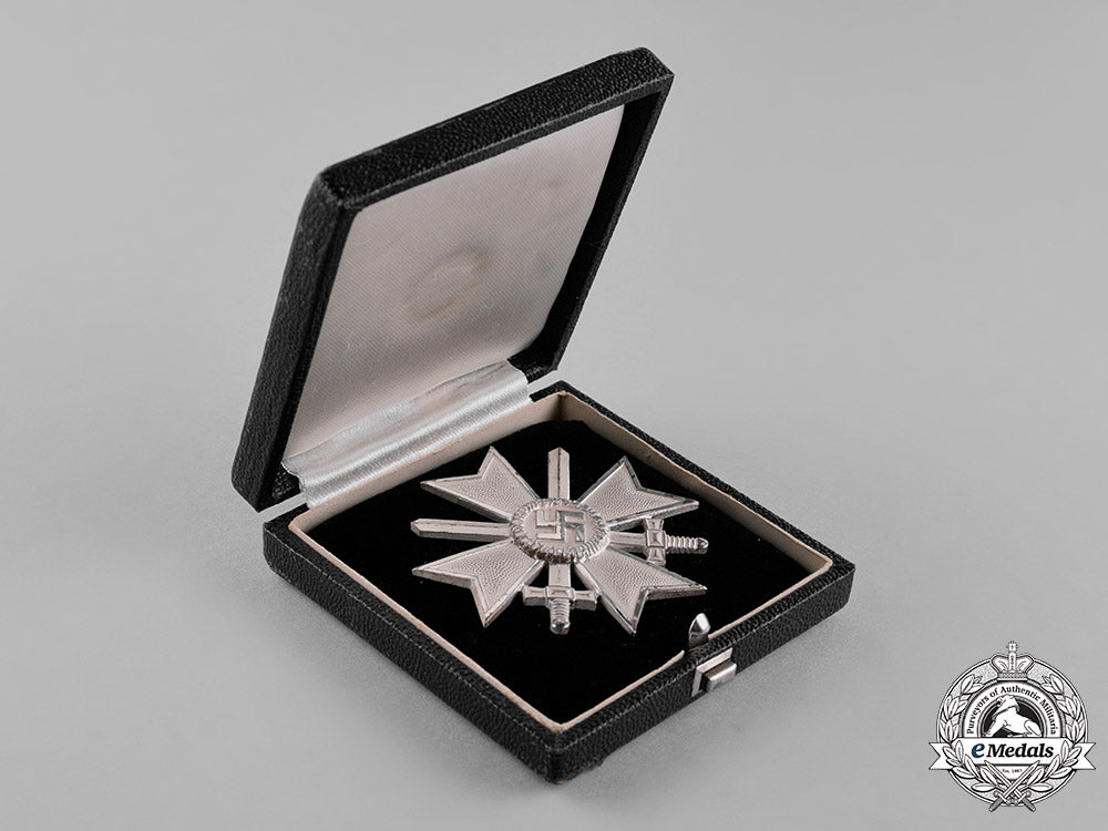germany._a_war_merit_cross_first_class_with_swords,_in_its_presentation_case_of_issue_c18-022648