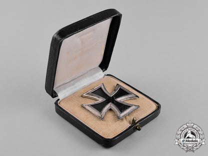 germany,_wehrmacht._a_cased_iron_cross1939_first_class,_by_rudolf_wächtler&_lange_c18-022681