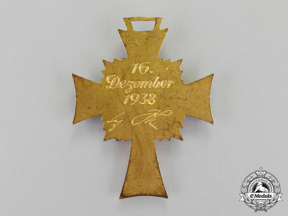 germany._a_gold_grade_cross_of_honour_of_the_german_mother_with_miniature_c18-0227