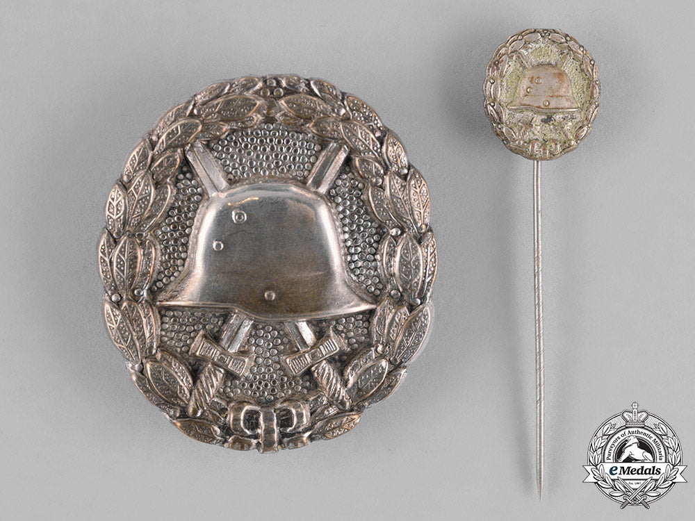 germany,_empire._a_wound_badge,_silver_grade,_with_matching_miniature_stick_pin_c18-022750