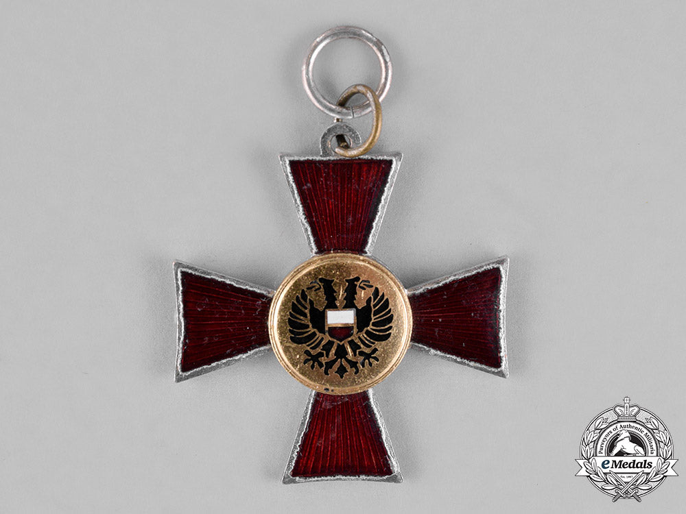 lübeck._a_hanseatic_cross_c18-022771