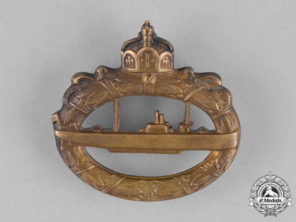 germany,_empire._an_imperial_submarine(_u-_boot)_badge_c18-022792_1_1