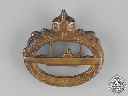 germany,_empire._an_imperial_submarine(_u-_boot)_badge_c18-022792_1_1