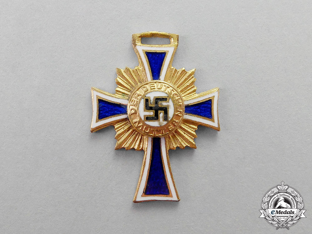 germany._a_gold_grade_cross_of_honour_of_the_german_mother_with_miniature_c18-0228