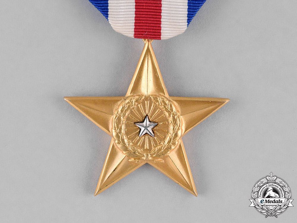 united_states._a_silver_star_for_italy_to_private_i_class_truax,180_th_infantry_regiment,_united_states_army_c18-022821