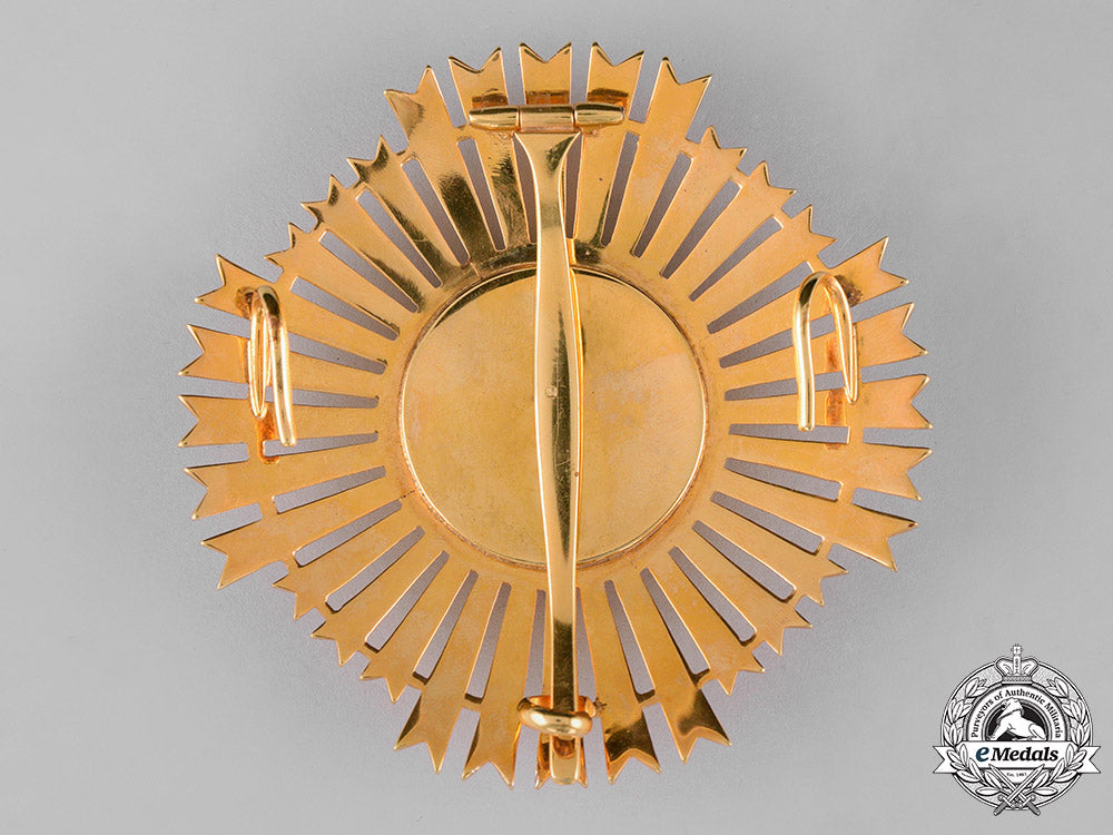 cambodia,_kingdom._a_royal_order_of_sahametrei,_grand_cross,_by_arthus_bertrand,_c.1955_c18-022860